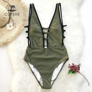 NWT Cupshe Swimming Suit
